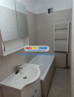 Inchiriere apartament 3 camere decomandat Targoviste Central - imagine 5