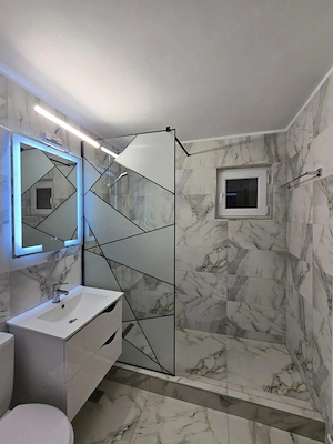 Inchiriez apartament cu 2 camere situat în zona Centrală, reper Pizza Marina   Clinica Sante - imagine 4