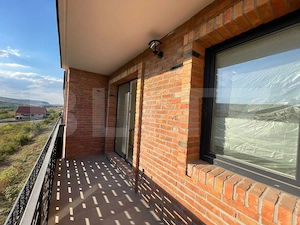 Apartament 3 camere, 57mp . View spectaculos. - imagine 3