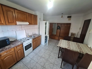 300 euro!!! AP cu 2 camere cu centrala proprie Zona Complexul Studentesc - imagine 7