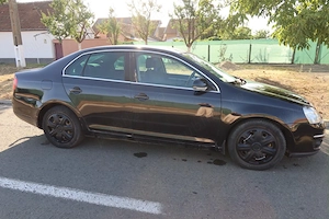Volkswagen Jetta 1.9 TDI - imagine 4