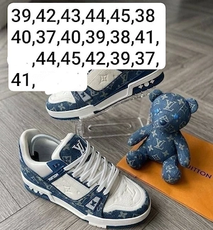 adidasi unisex 