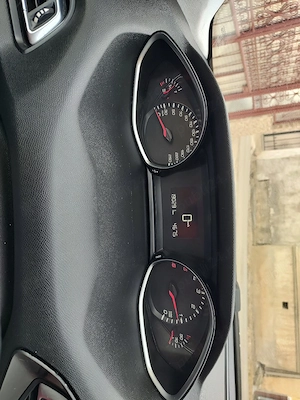 vind Peugeot 308 diesel 1.6 euro 5 an 2014  - imagine 4