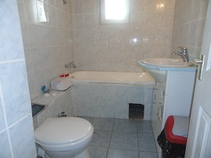 Apartament 2 camere decomandat, parter inalt, zona centrala -  aproape de Kaufland si Lidl, 80 mp - imagine 15