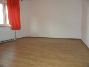 Apartament 2 camere decomandat, parter inalt, zona centrala -  aproape de Kaufland si Lidl, 80 mp - imagine 17