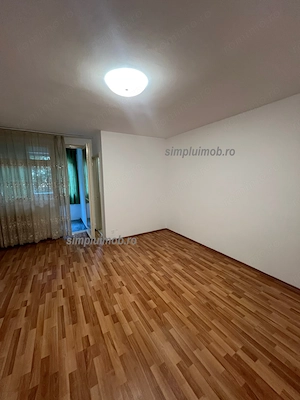 Garsonieră  Aparatorii Patriei Etaj Intermediar