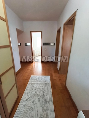 Casă individuală spațioasă cu garaj și curte generoasă – Ghiroda - imagine 9