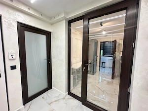 Apartament modern, complet renovat, cu două balcoane   Micro 20 - imagine 7