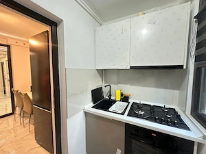 Apartament modern, complet renovat, cu două balcoane   Micro 20 - imagine 9