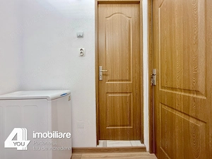 Apartament 2 camere ,Boul Rosu, 53 mp, et. 3 4 , spatios  - imagine 7