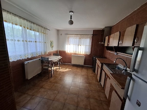 Vânzare vilă deosebită în com. Dragomirești, jud. Dâmbovița - imagine 5