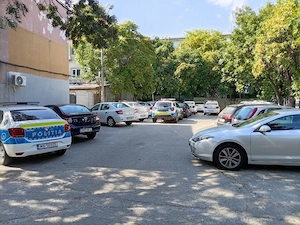 Vând apartament cu 2 camere - imagine 8