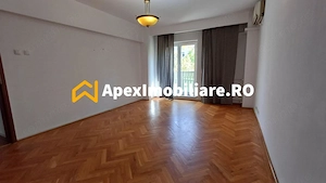 Apartament 4 camere de vanzare Unirii Parcare Privata / Garaj - imagine 2