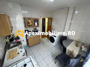 Apartament 2 Camere Berceni 4/4 bloc 1979 Decomandat  - imagine 5