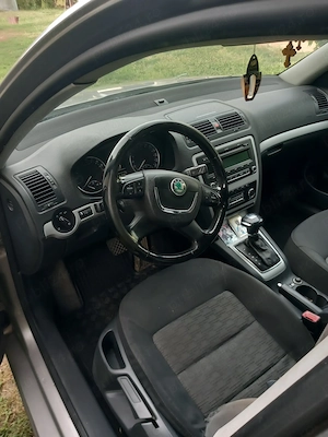 De dat Skoda Octavia  - imagine 4