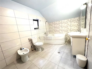 Casa individuala 5 camere 3 bai si teren de 500 mp Cartierul Arhitectilor - imagine 18