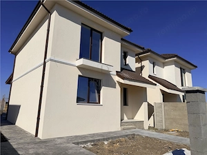 Duplex despartit prin C.T.- dormitor la parter - canalizare
