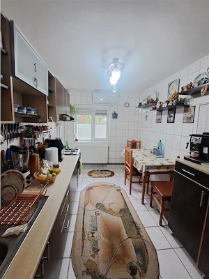 3 CAMERE, ETAJ 1, DECOMANDAT, CENTRALA TERMICA, ZONA SOARELUI! - imagine 8
