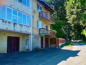 Vand apartament cu 4 camere pe 2 niveluri in casa in Reghin - imagine 3
