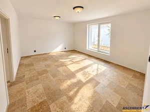 Pet friendly! Apartament la casa, 50mp curte, parcare, nemobilat, semimobilat sau mobilat, Central,  - imagine 2
