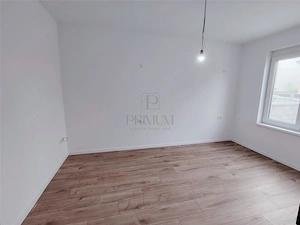 DUPLEX SPATIOS - ASFALT IN LUCRU - CURENT TRIFAZAT - imagine 5