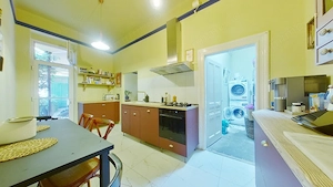 Apartament modern cu 3 camere într-o clădire istorică, la 300 m de Primărie - imagine 12
