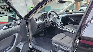 Proprietar vand VW Passat B8 2017   2.0 TDI 150 CP   DSG - 156000KM - imagine 6