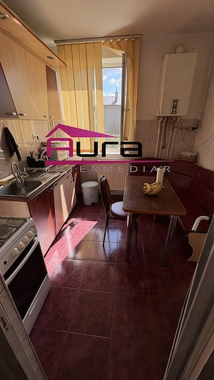 Inchiriez apartament 2 camere zona Centrala - imagine 5