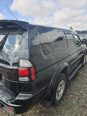 Pajero Sport - imagine 4