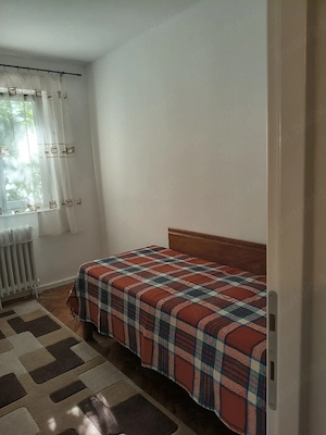 Apartament 3 camere de închiriat, Universitate - imagine 2