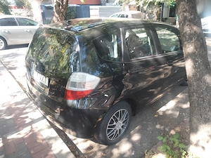 Închiriez Honda Jazz 2009 benzină, cutie manuală  - imagine 3