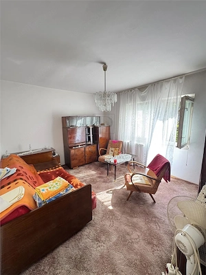 Bucovina - 2 Camere - Etaj 1 - Decomandat - imagine 2