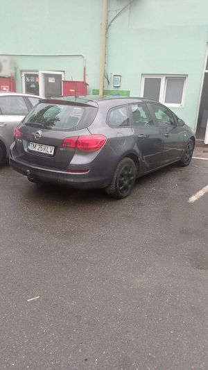 Opel Astra J Sports Tourer 1,7 CDTI  - imagine 5
