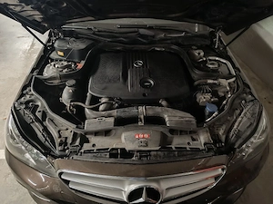 Vând Mercedes-Benz E 220 - imagine 9