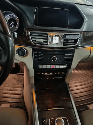 Vând Mercedes-Benz E 220 - imagine 6