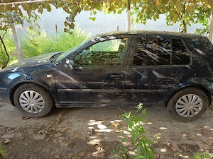 Vând Golf IV 2001 1.4 benzina 