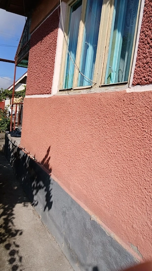 Casa de vânzare 70m teren 11 ari loc Ungheni - imagine 4