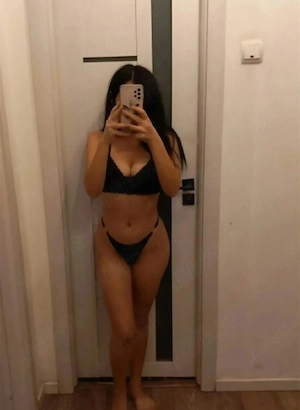 Andreea nouă la voi în oraș!! 