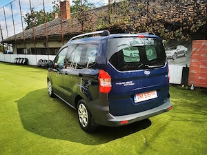 Ford Transit Courier 1.0 ecoboost-Euro 6-An 2017-Aer condiționat - Autoutilitara cu 2 locuri - imagine 4