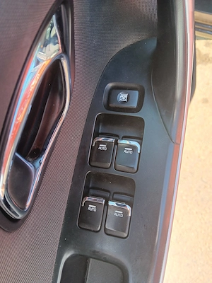 Kia Ceed 2017   1.4 benzină (motor aspirat)   111.655 km   dotări generoase - imagine 4