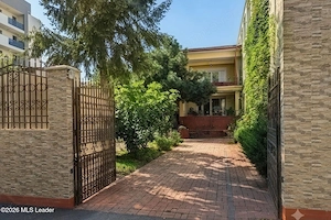 Doamna Ghica - Gherase 86, Vila Lux D+P+1, 413 mp utili, 560 mp teren - imagine 2