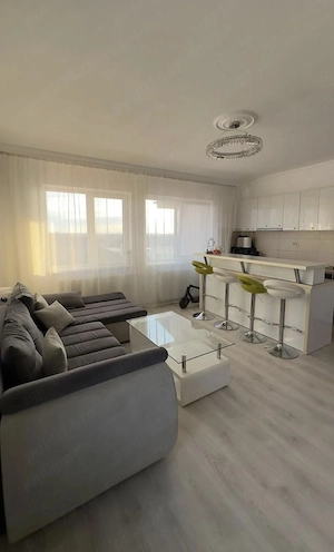 Apartament Lux  3 Camere Decomandat Loc De Parcare Bloc Nou Zona Girocului  - imagine 2