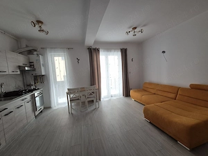 Proprietar inchiriez apartament 2 camere giroc - imagine 5