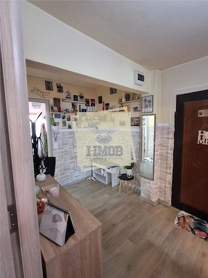 Apartament decomandat 3 camere et 2 cu 2 balcoane Valea Aurie - imagine 8