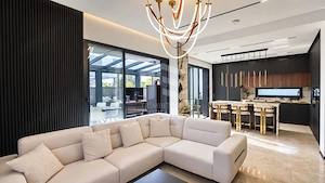 Casă spectaculoasă în Constanța | Design, tehnologie și confort - imagine 6