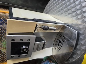 Vand expresor Delonghi perfecta adus din Austria are o problema trebuie reparat  