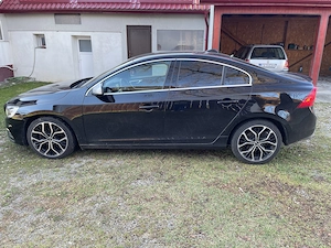 Volvo S 60 R Design  - imagine 5
