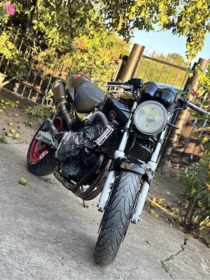 honda hornet  - imagine 2