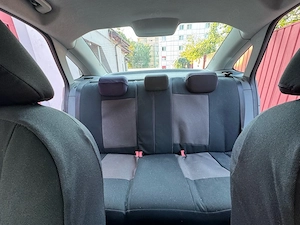 Ford Focus 1.6 Benzină, 2009, 35.567 km - imagine 9