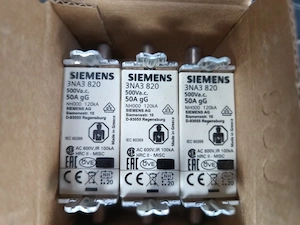 Siemens - Set sigurante 3NA3820 : 500V 50A